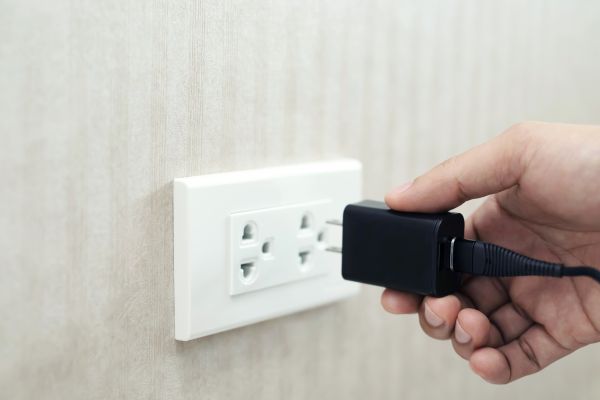 Electrical Outlets Install